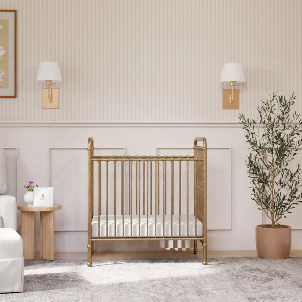 Abigail 3-in-1 Convertible Mini Crib