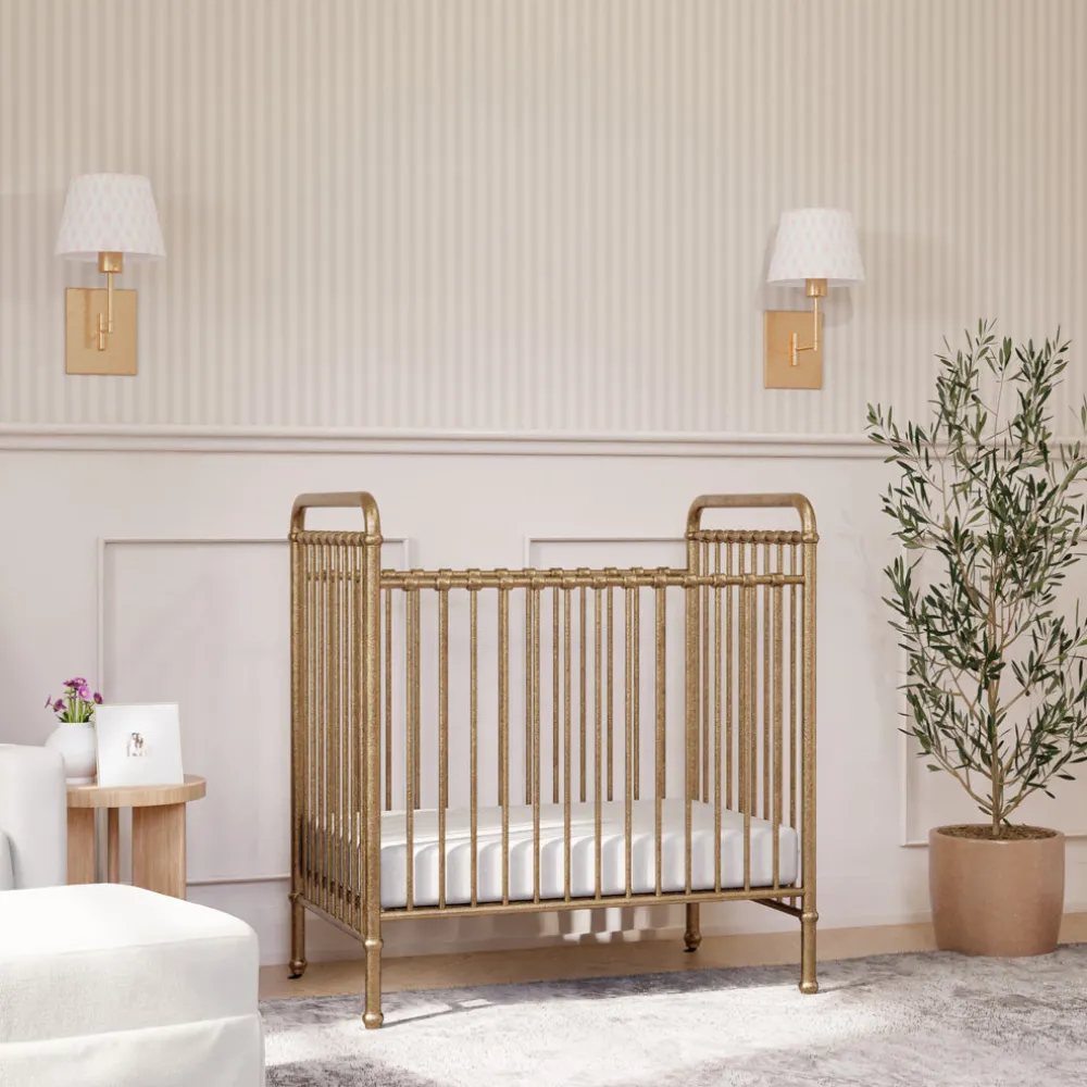 Abigail 3-in-1 Convertible Mini Crib
