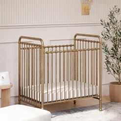 Abigail 3-in-1 Convertible Mini Crib