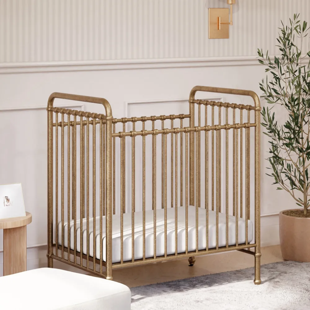 Abigail 3-in-1 Convertible Mini Crib