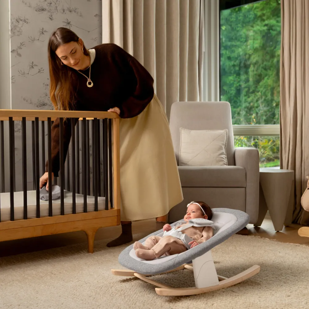 BRYN Newborn Rocker