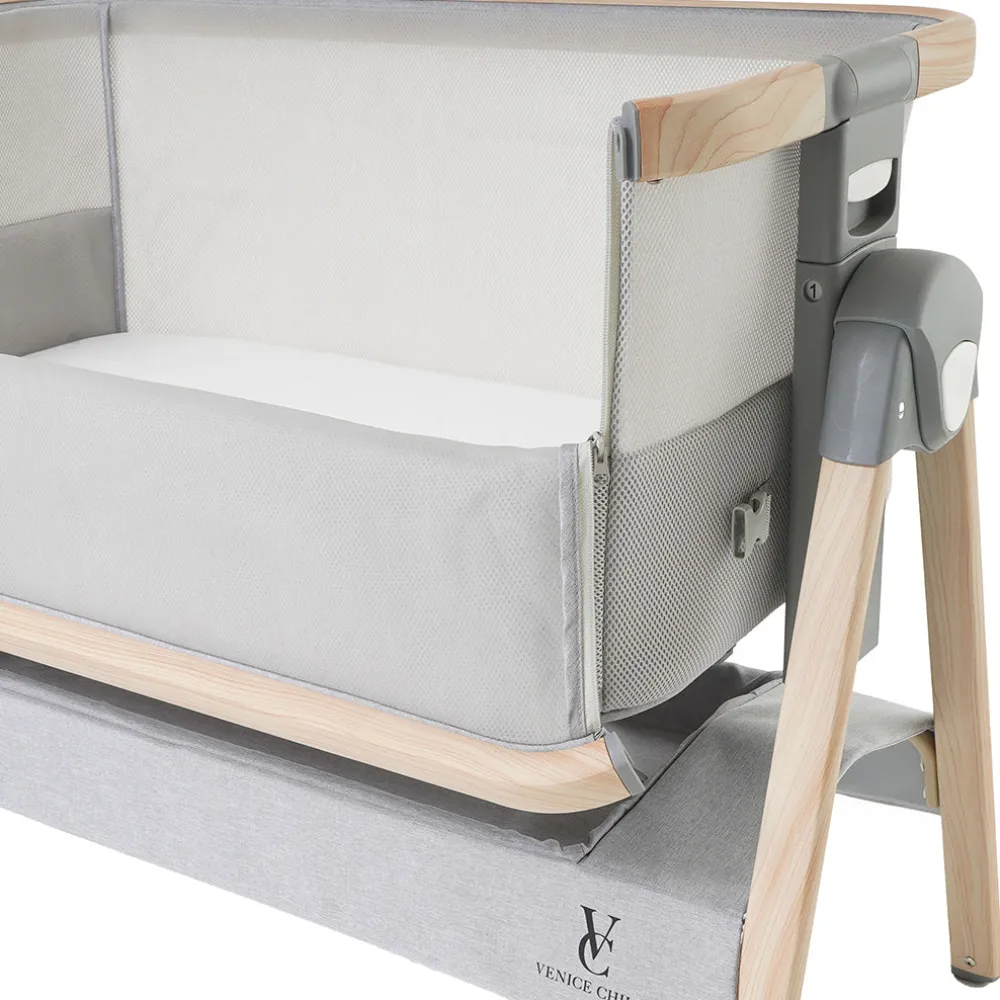 California Dreaming Bedside Bassinet