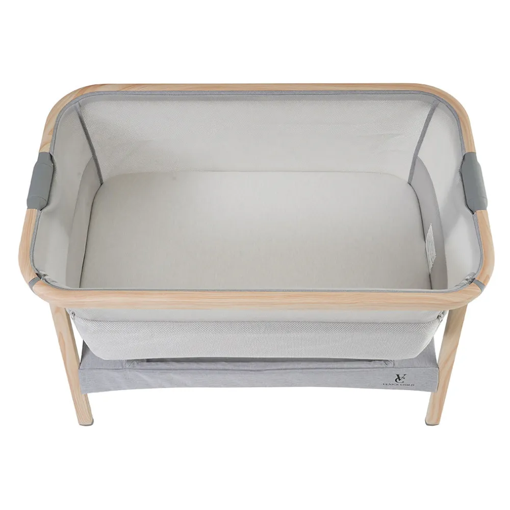 California Dreaming Bedside Bassinet