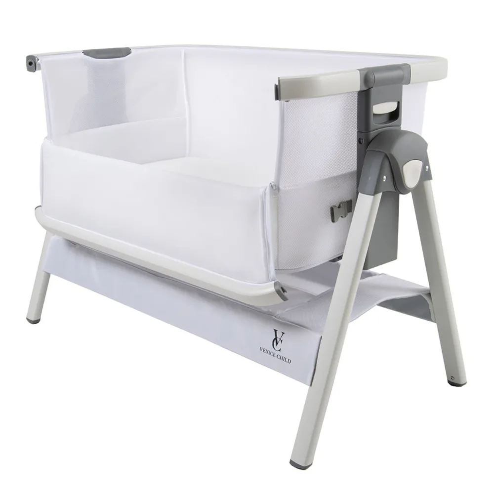 California Dreaming Bedside Bassinet