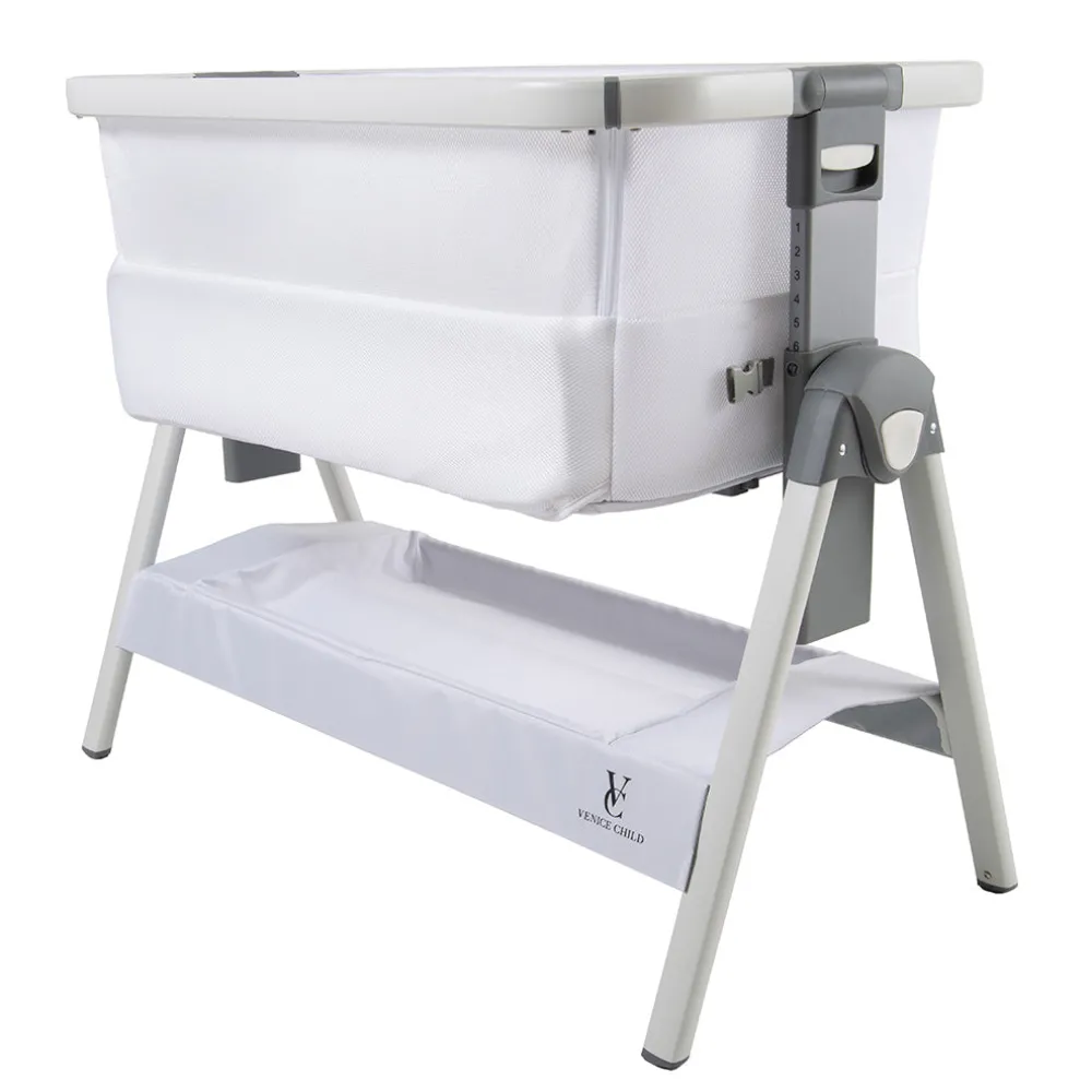 California Dreaming Bedside Bassinet