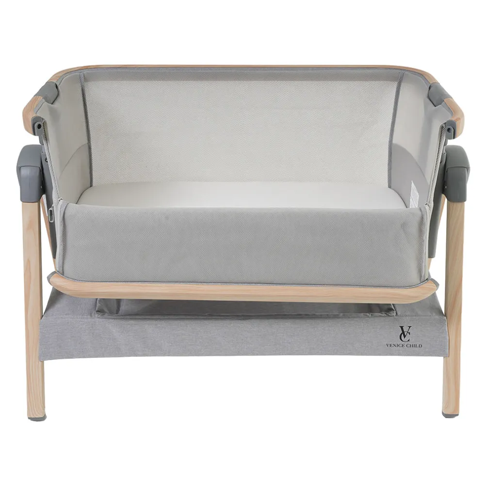 California Dreaming Bedside Bassinet