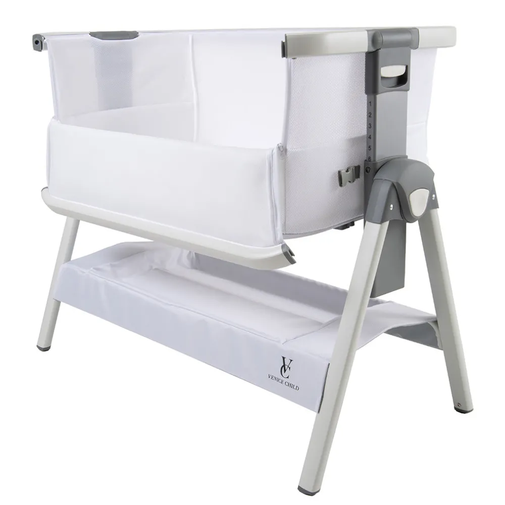 California Dreaming Bedside Bassinet