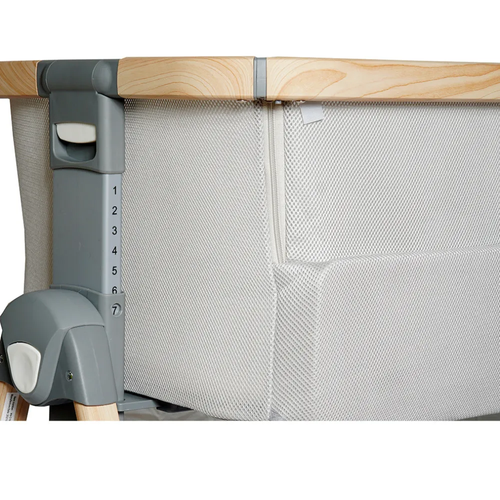 California Dreaming Bedside Bassinet
