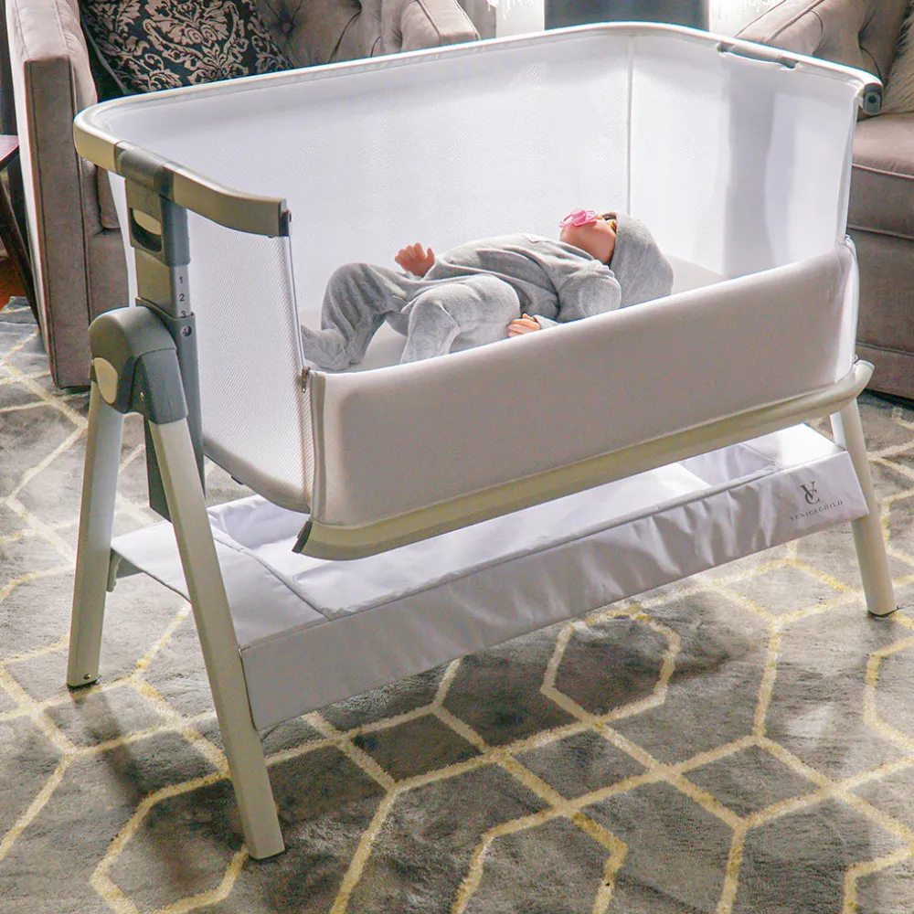 California Dreaming Bedside Bassinet