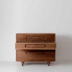 Caravan Dresser