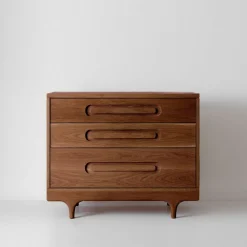 Caravan Dresser