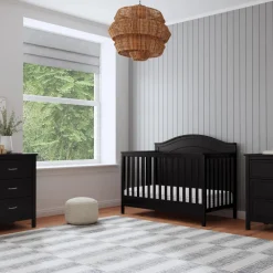 Charlie 4-In-1 Convertible Crib