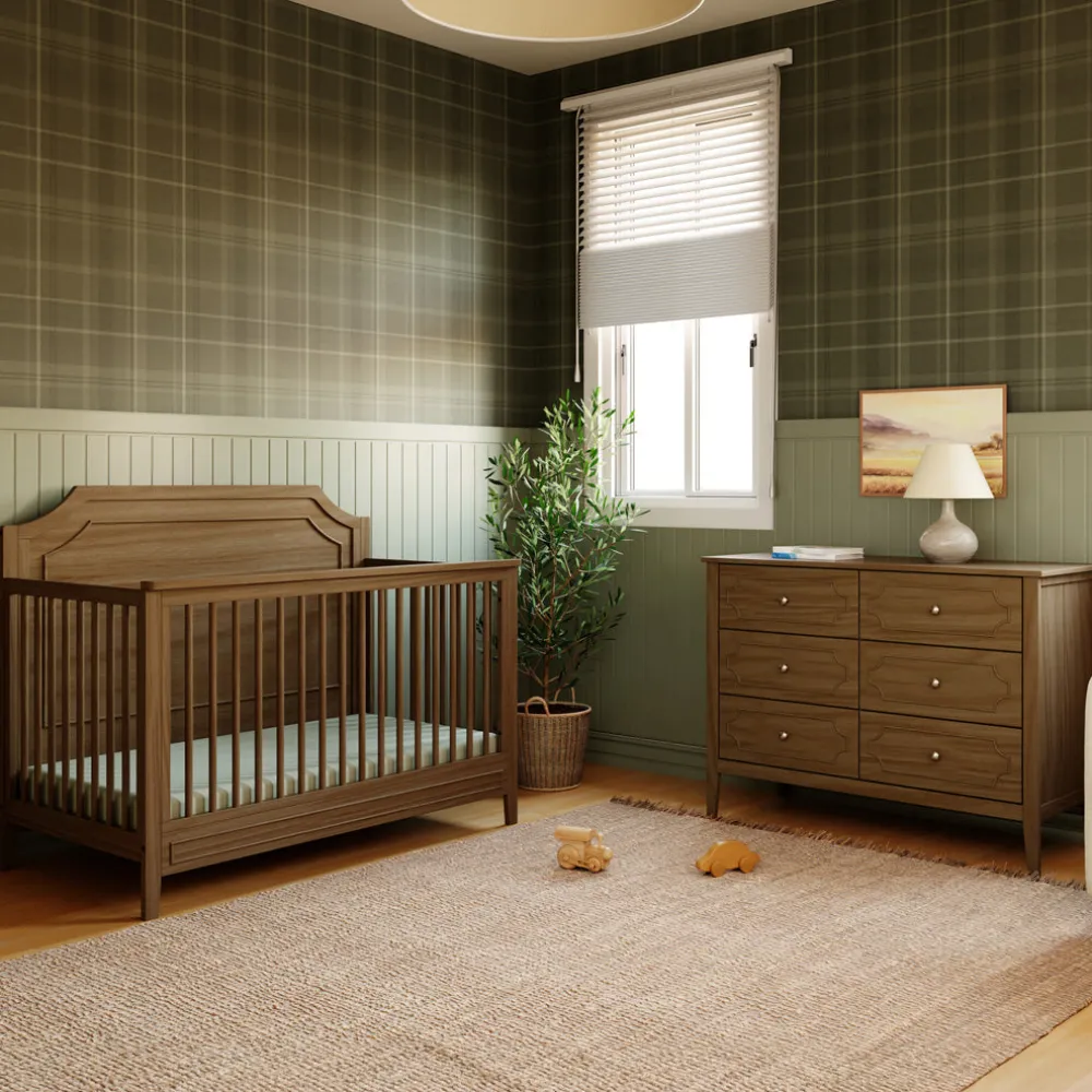 Chloe Regency 4-in-1 Convertible Crib