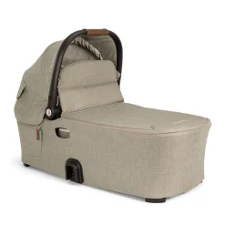 DEMI Next Bassinet + Stand