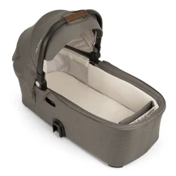 DEMI Next Bassinet + Stand