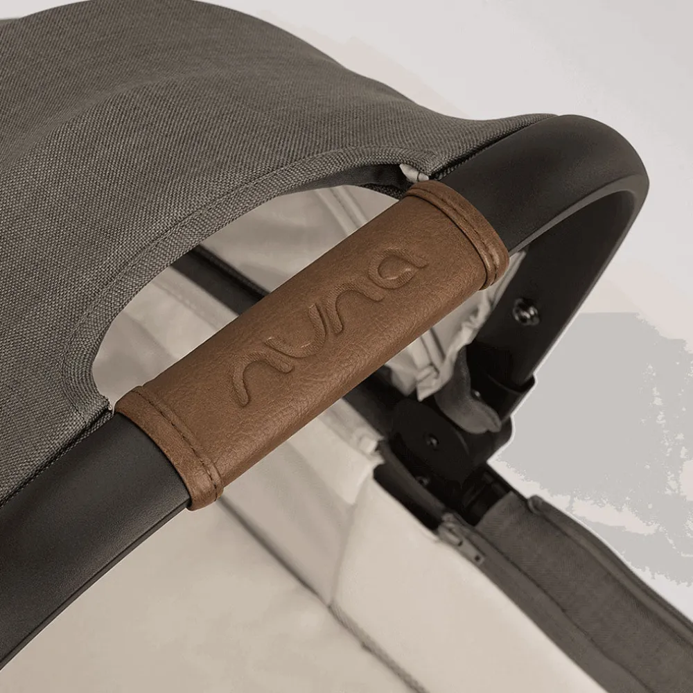 DEMI Next Bassinet + Stand