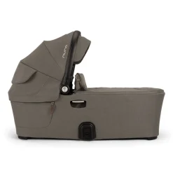 DEMI Next Bassinet + Stand