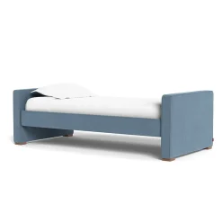 Dorma Twin/Full Bed