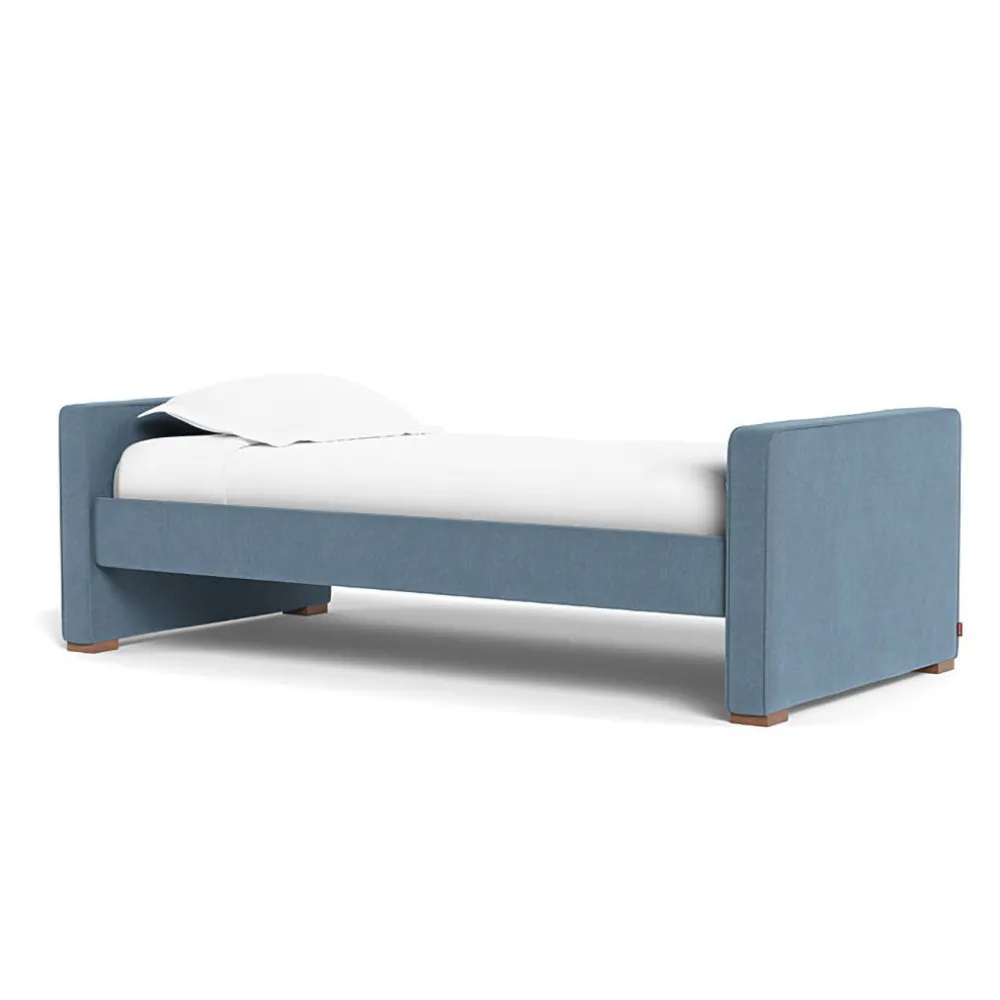 Dorma Twin/Full Bed