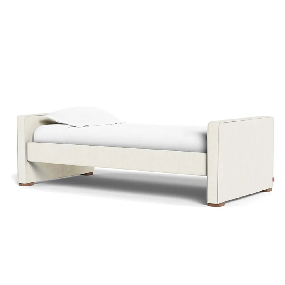 Dorma Twin/Full Bed