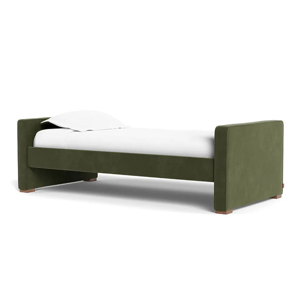 Dorma Twin/Full Bed
