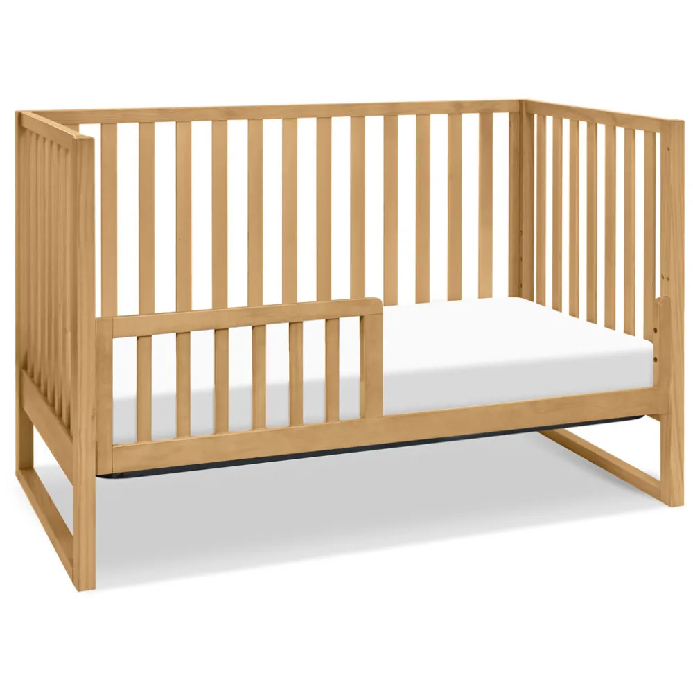 Hunter 3-in-1 Convertible Crib