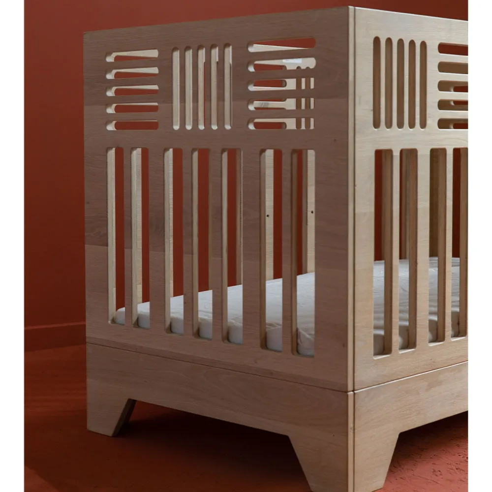 Io Crib