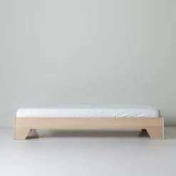 Io Crib
