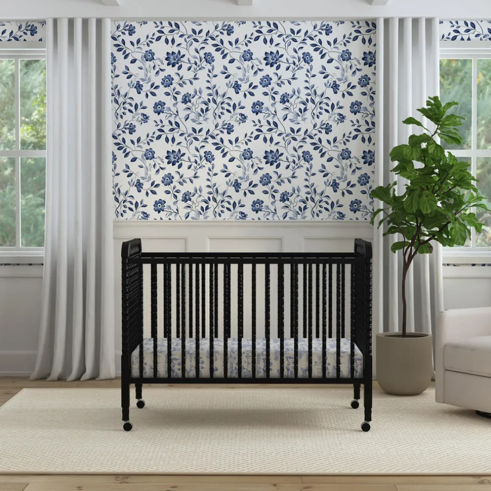 Jenny Lind 3-in-1 Convertible Crib