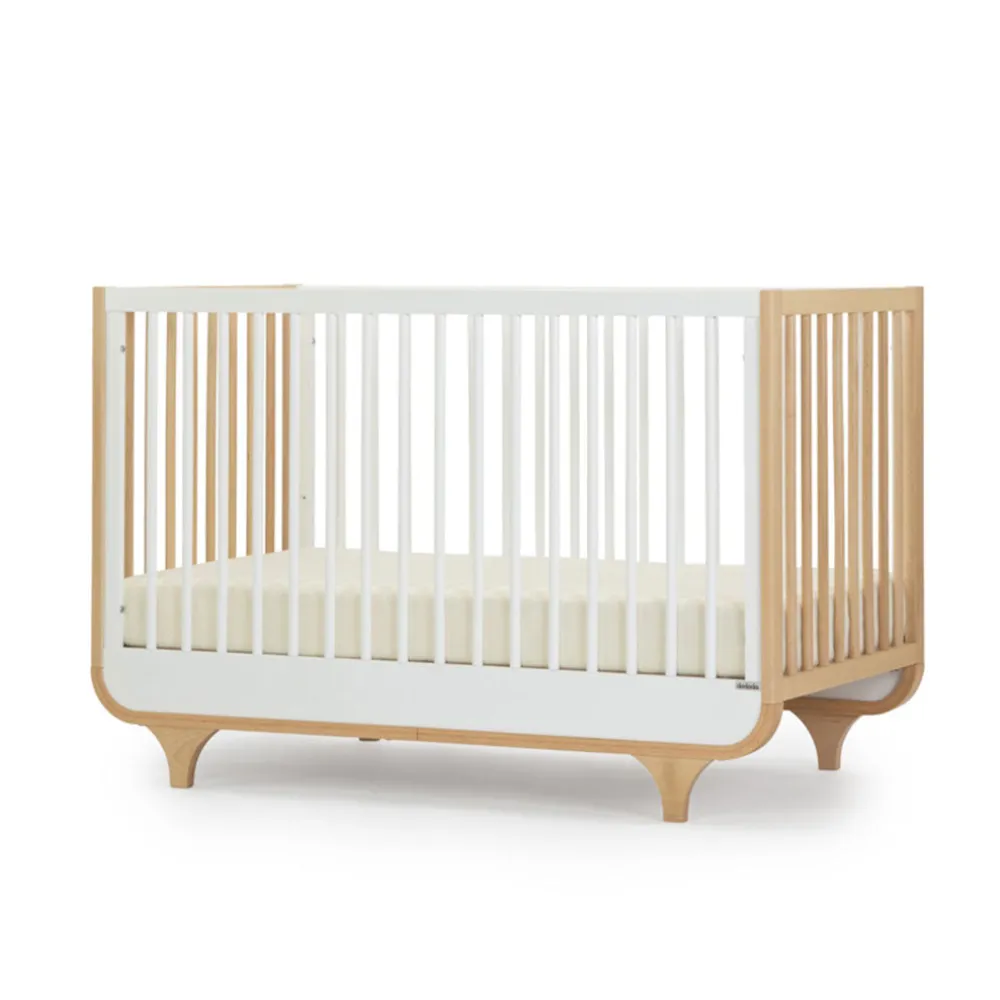 Jolly 3-in-1 Convertible Crib