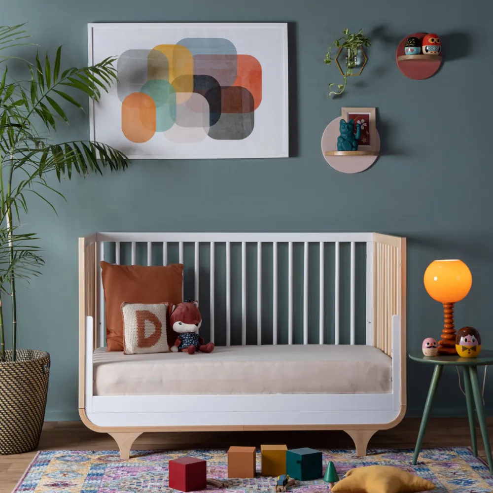 Jolly 3-in-1 Convertible Crib