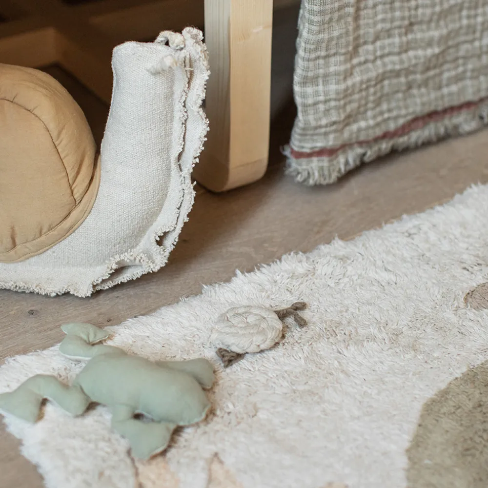 Lazy Snail Cushion