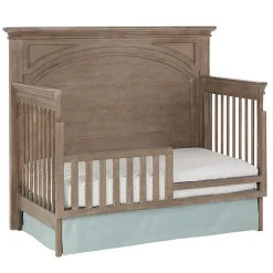 Leland Crib