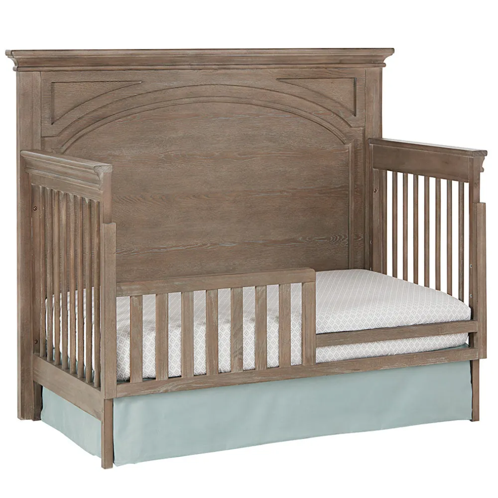 Leland Crib