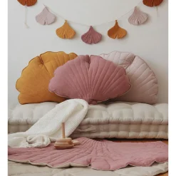 Linen Ginkgo Leaf Mat