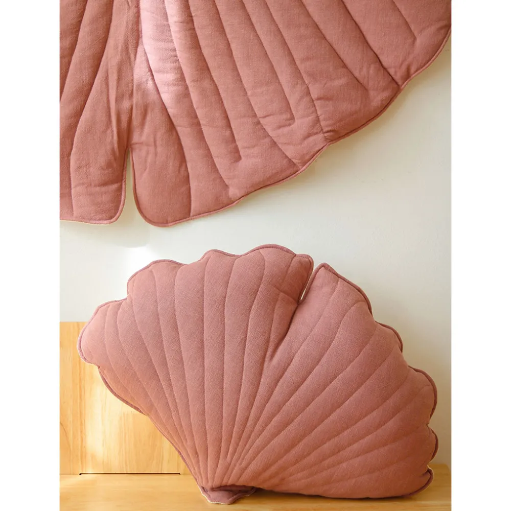 Linen Ginkgo Leaf Mat