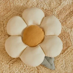 Little Daisy Cushion