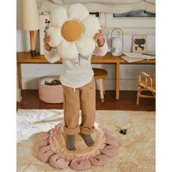 Little Daisy Cushion