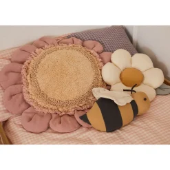 Little Daisy Cushion