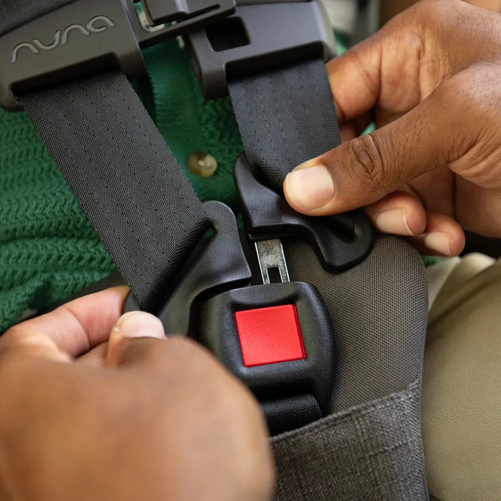 LUMN Harness FR-Free Booster Seat