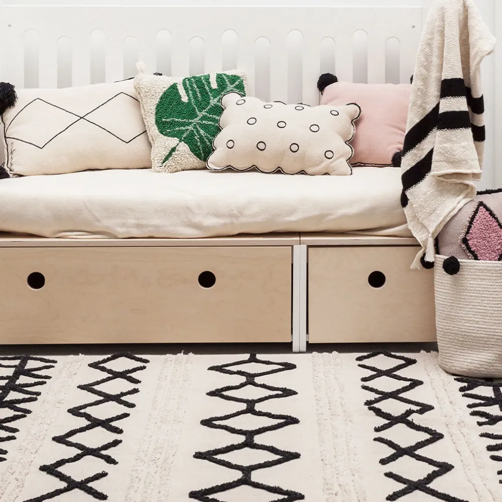 Monstera Cushion