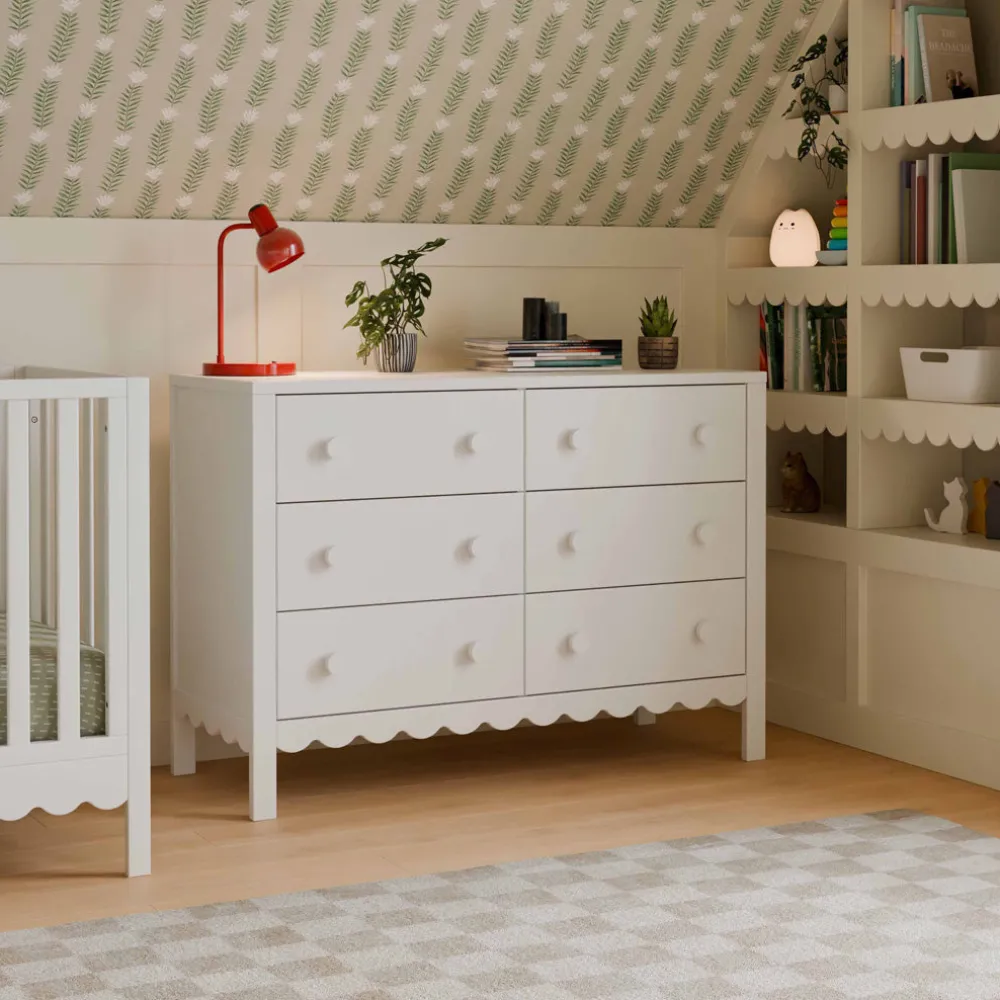 Sammy Scallop 6-Drawer Dresser