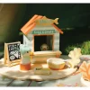 Sandy’s Beach Hut