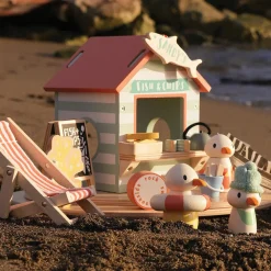 Sandy’s Beach Hut