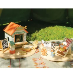 Sandy’s Beach Hut