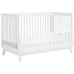 Scoot 3-in-1 Convertible Crib + Toddler Rail