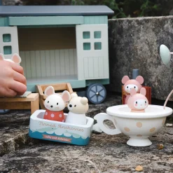 Secret Meadow Shepherds Hut