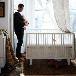 Sparrow Crib in White Open Box