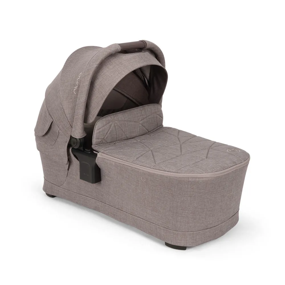 SWIV & TRIV Series Bassinet + Stand