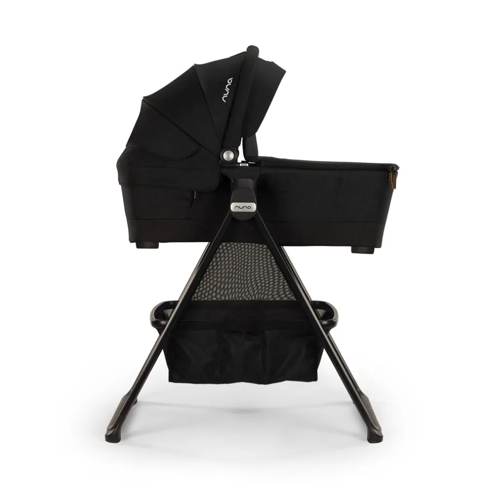 SWIV & TRIV Series Bassinet + Stand